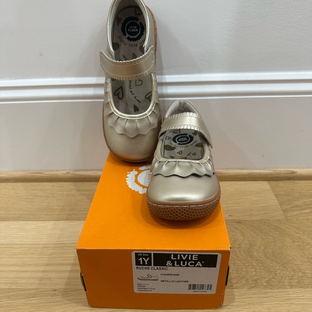 Livie & Luca Girls' Champagne Metallic Mary Janes, Size 1